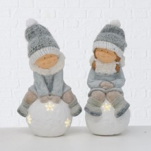 Led фигура дете върху топка 46см Kiruna два вида
